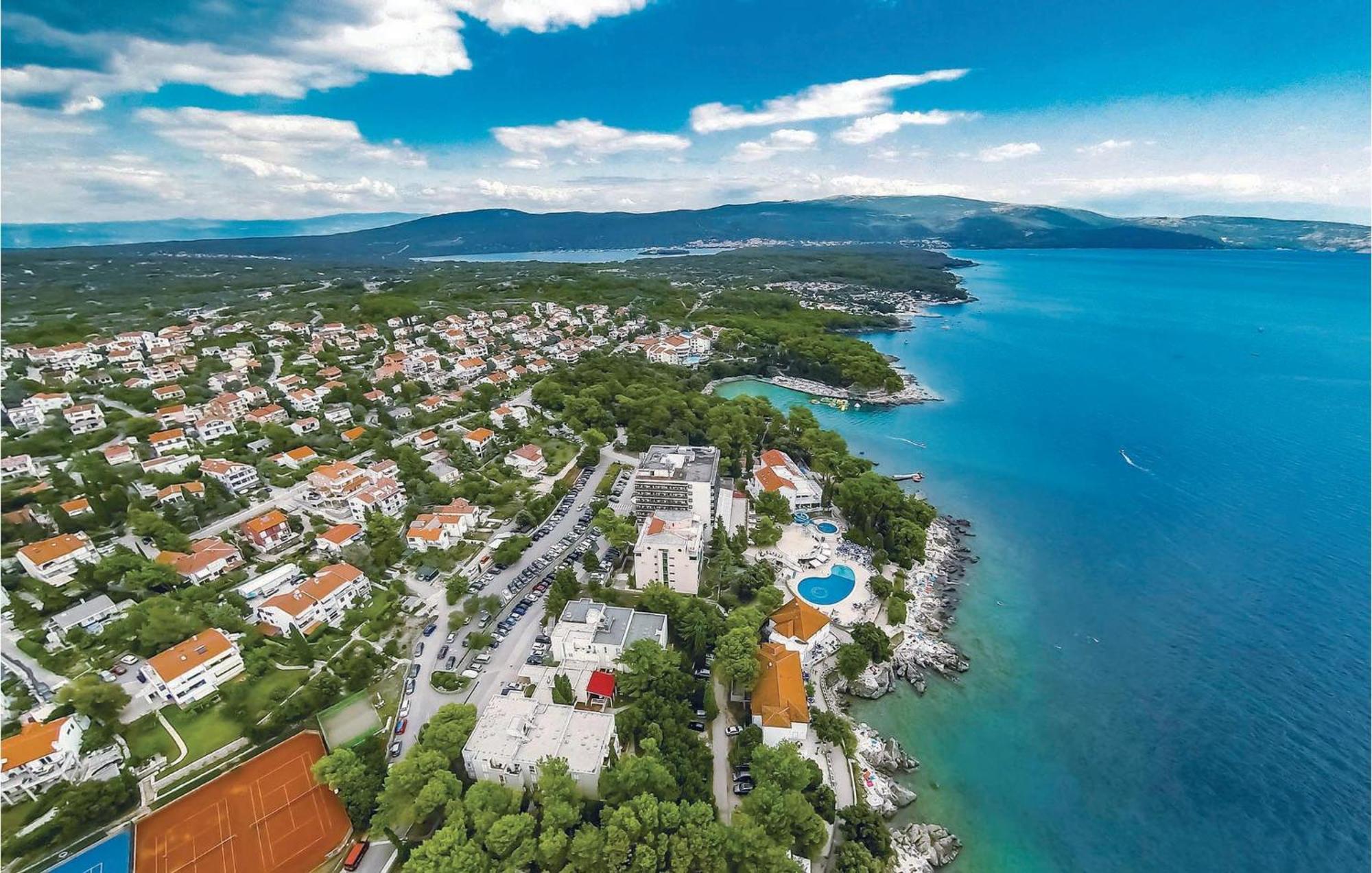 Beautiful Apartment In Pinezici With Wifi Kültér fotó